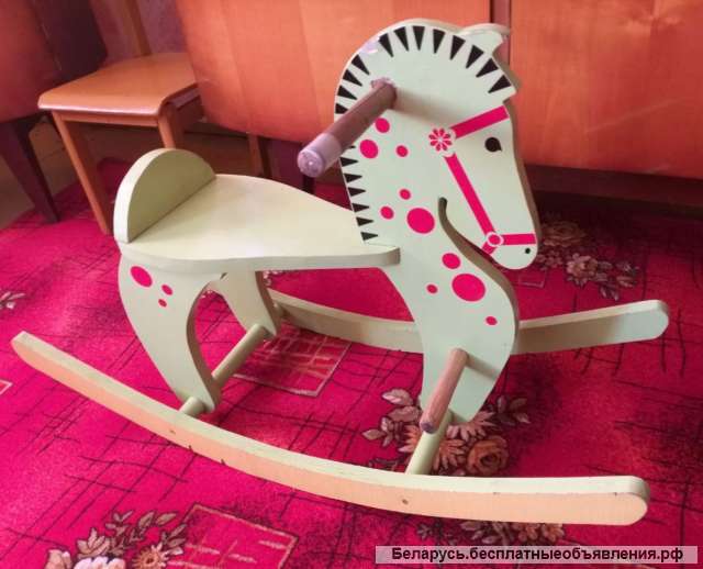 Конь-каталка для малышей, деревянная из СССР