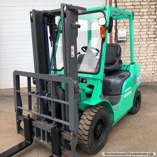 Погрузчик вилочный Mitsubishi FD25 (Ковш+вилы)