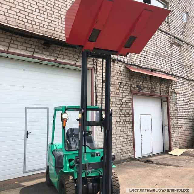 Погрузчик вилочный Mitsubishi FD25 (Ковш+вилы)