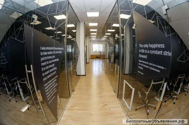 Рабочие места и офисы в коворкинге Synergy Space