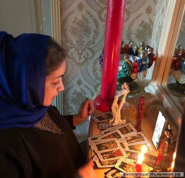 Ясновидящая гадалка чёрной и белой магии