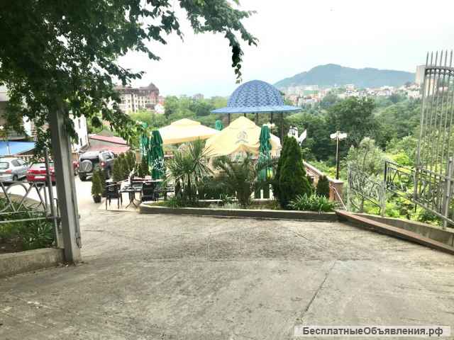 Отель с коммерческими площадями