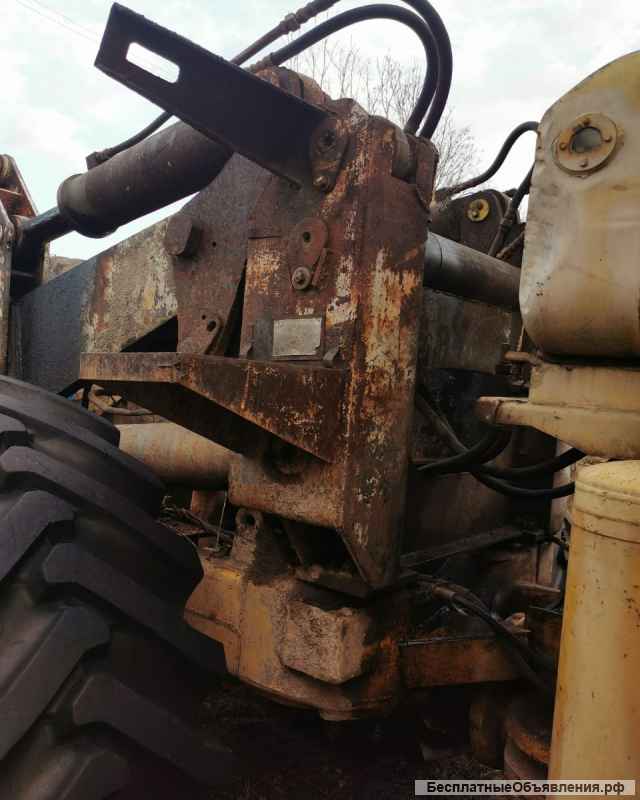 Трактор колёсный К-701 (Кировец) с отвалом