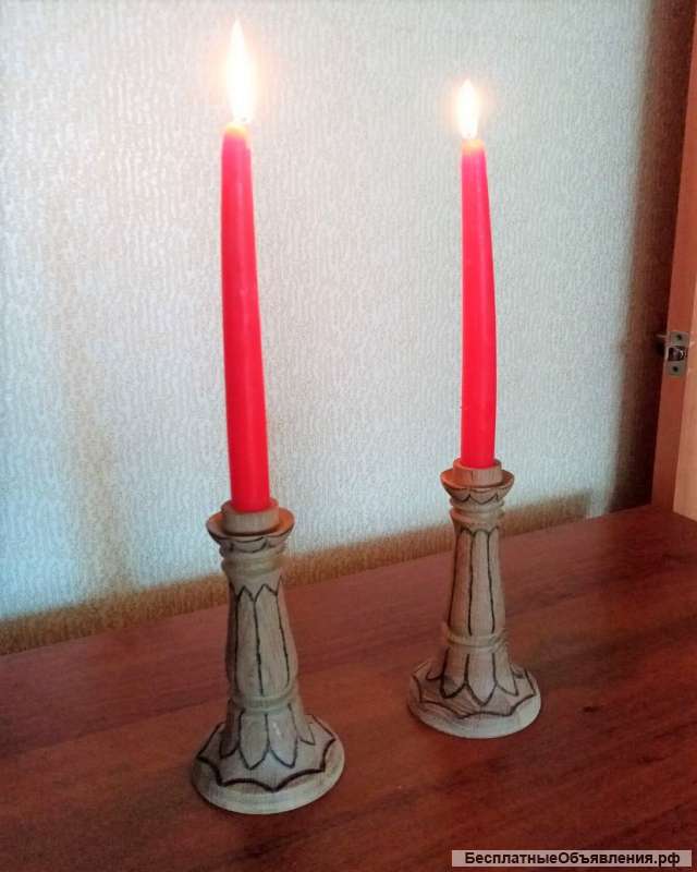 Пара подсвечников