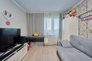 3 к.кв. 77 м2 Аверкиева