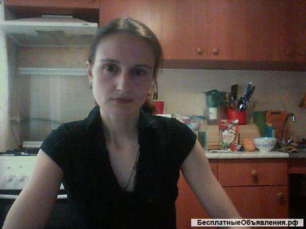 Играть в бадминтон