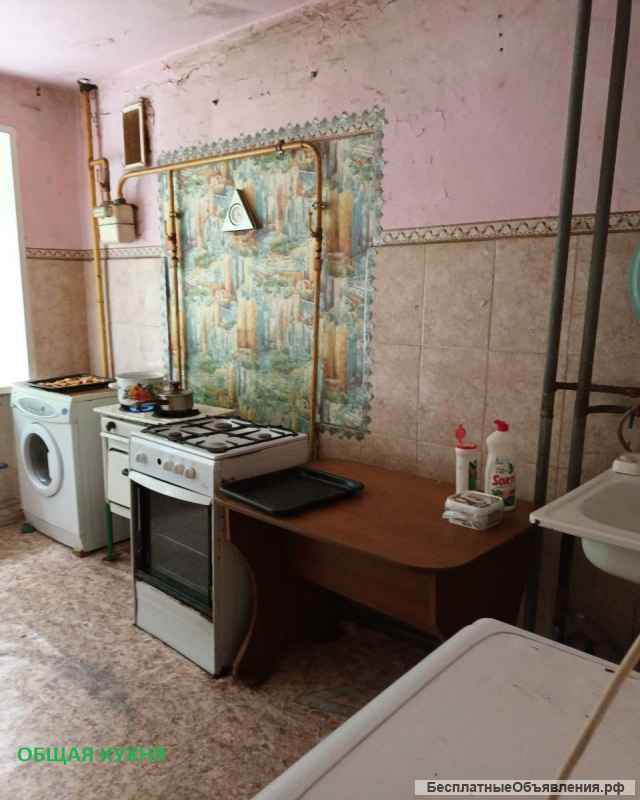 Комнату (на Енисейской)