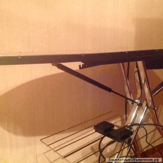 Гладильная доска для парогенератора, Италия