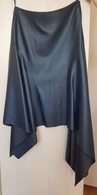 Ассиметричная юбка из Экокожи