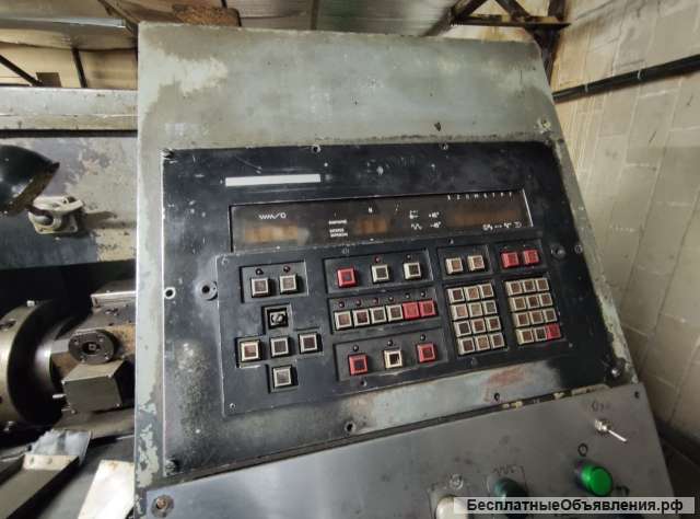 Токарный станок с чпу 1325Ф30