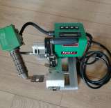 Универсальный сварочный аппарат с комбинированным клином Leister Twinny T