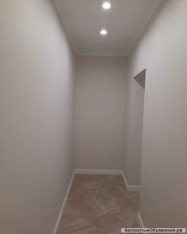 Поклейка обоев. Малярные работы. Покраска стен