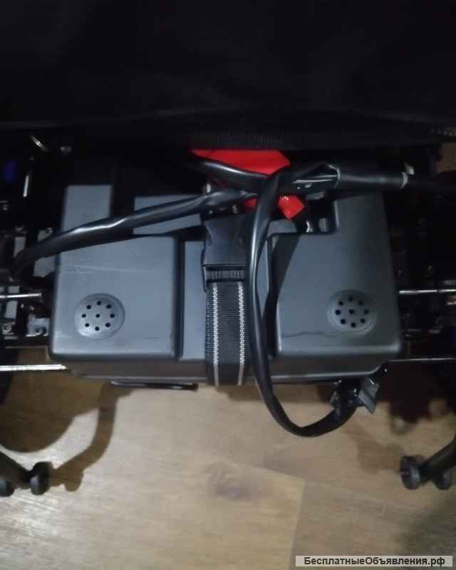 Инвалидную коляску с электроприводом новая