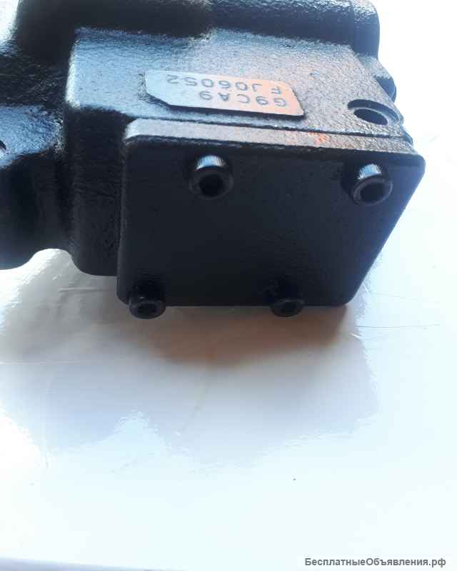 Регулятор насоса гидравлики K3V112DT / Р