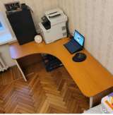 Угловой компьютерный стол
