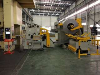 Пресс для штамповки металлических изделий от 25 до 2400тонн