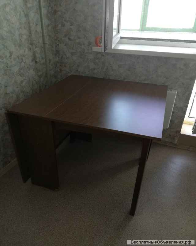 Отдам даром мебель