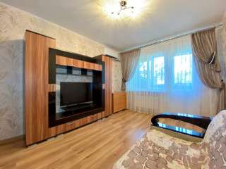 2-комнатная квартира, 47,3 кв.м., ул. Старокубанская, 103