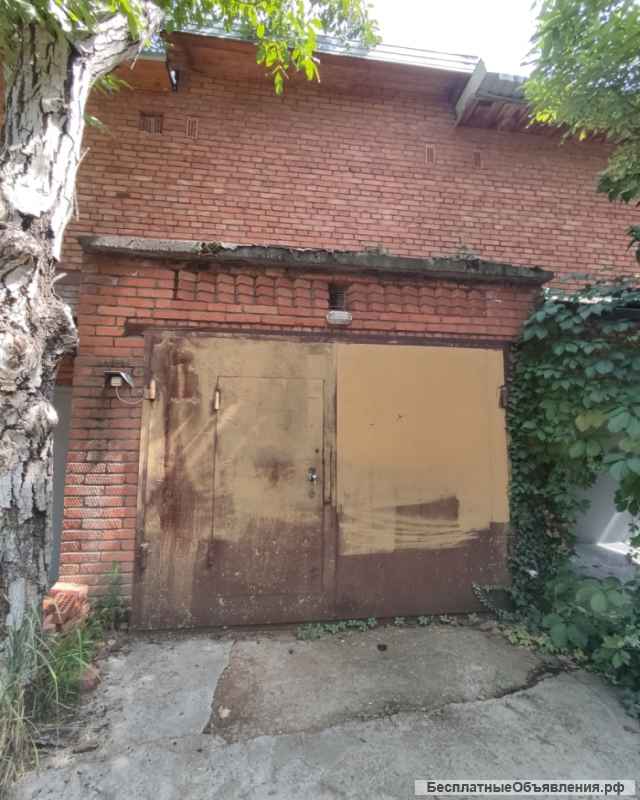 Гараж ЧМР ул. Димитрова, 58,8 кв.м., кирпич.