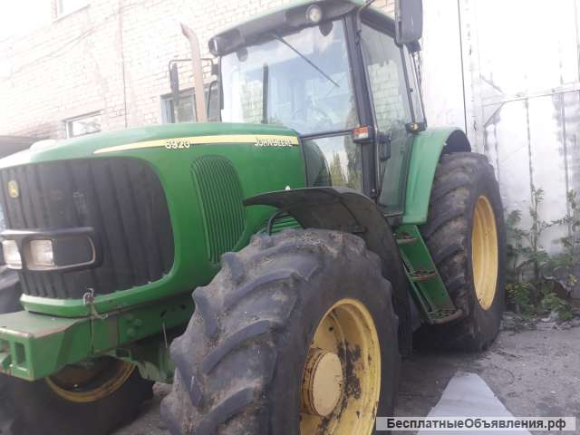 Трактор John Deere