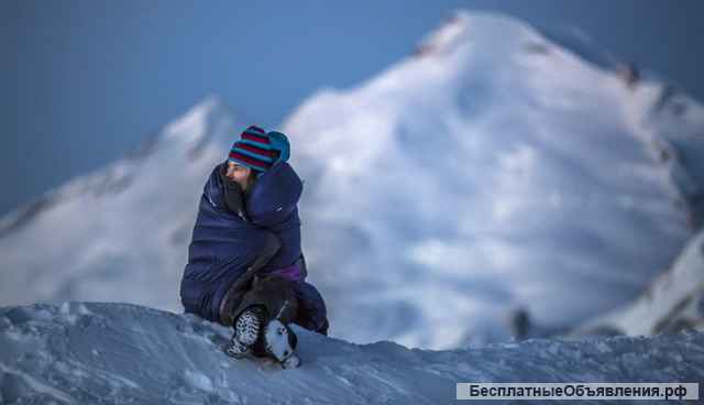 Пуховой спальный мешок Marmot Sawtooth. новый Вес: 1.13 кг.