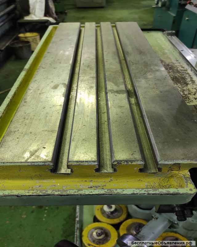 Широкоуниверсальный фрезерный станок СФ-676