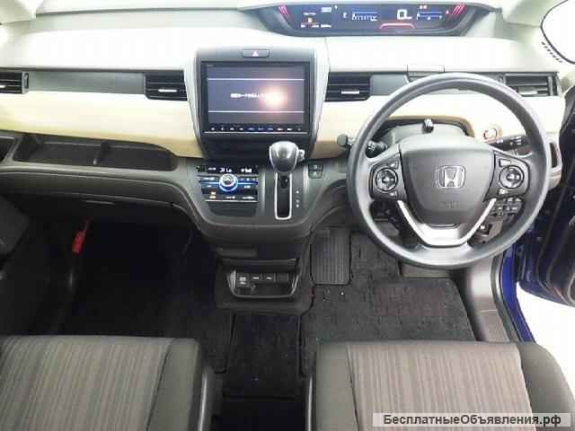 Минивэн 6 мест класса компактвэн Honda Freed кузов GB5 модификация G Honda Sensing гв 2018