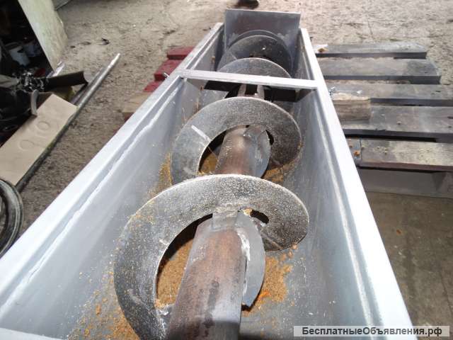 Шнековый транспортер для комбикорма