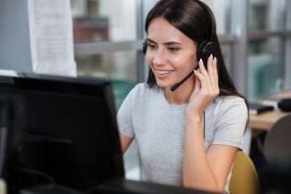 Оператор call-центра