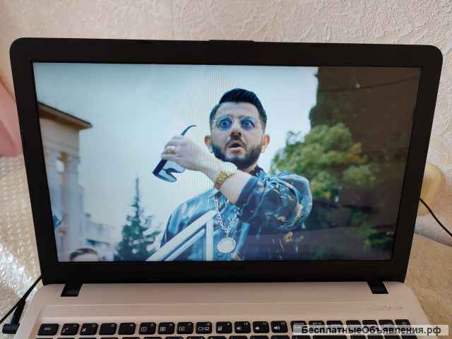 Нормальный ноутбук Asus X540s