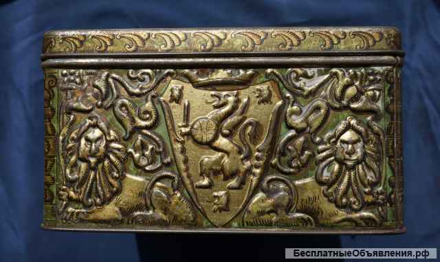 Коробка для шоколада «Т-ва Кондитерской фабрики Реномэ» в память 300-летия Дома Романовых. 1913 год