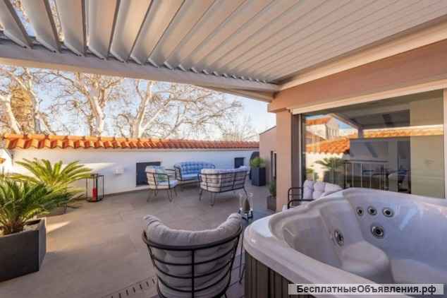 Bысококачественно меблированный пентхаус в старом городе