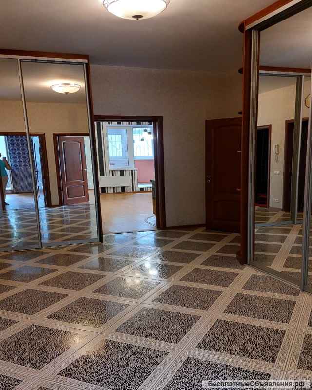 2-комн. квартира, 78 м² кухня 20 этаж 3 из 19