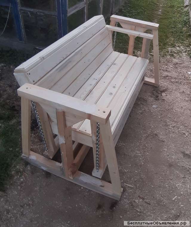 Лавочка скамейка качалка на цепях