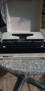 Печатная механическая машинка ЯПОНИЯ с русским текстом