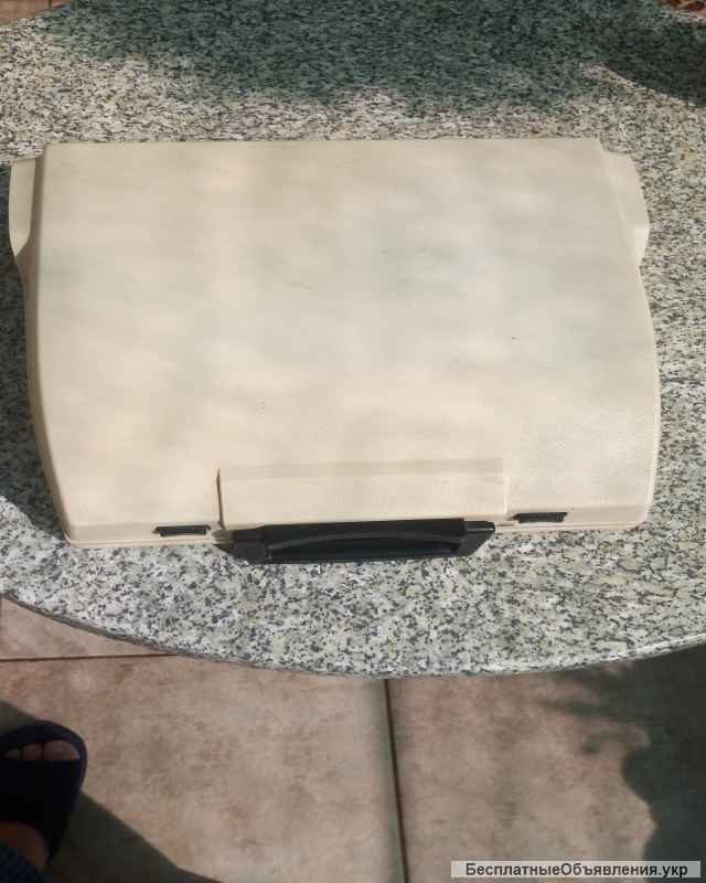 Печатная механическая машинка ЯПОНИЯ с русским текстом