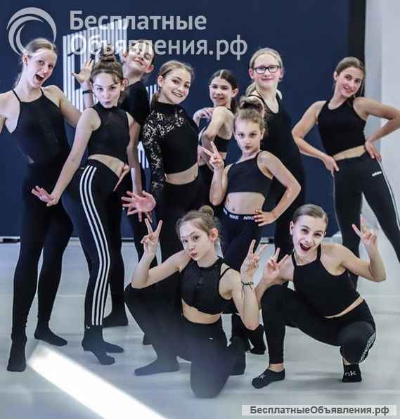 Contemporary dance (Контемп) - танцы для девочек 6 - 17 лет