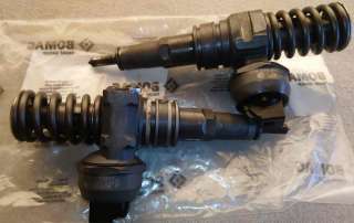 Насос форсунка Bosch, артикул производителя 0414720037 (038130073AJ)