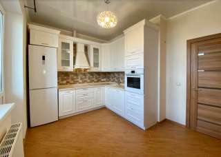 2-комнатная квартира, 61 кв.м., ул. Суворова, 53