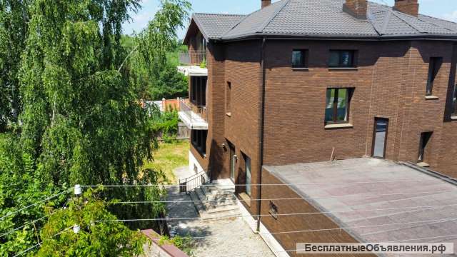 Коттеджа 530 кв.м. в Звенигороде