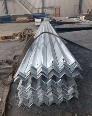 Уголок стальной