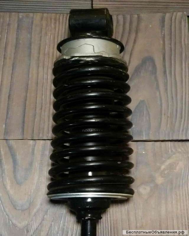 Амортизатор кабины (задний) Magnum Technology. Артикул MC014