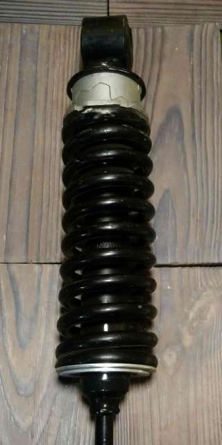 Амортизатор кабины (задний) Magnum Technology. Артикул MC014