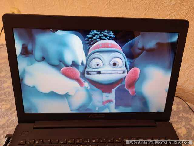 Ноутбук Asus X553M для работы и развлечений