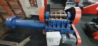 Дробилка DSG 720 MY для измельчения полимеров моющая со шнеком