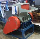 Измельчитель для твердого пластика Дробилка SWP - 520