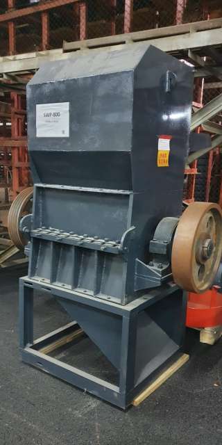 Дробилка SWP - 800 для измельчения пластика с большой производительностью
