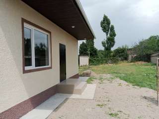 Совершенно новый дом, участок 5 соток, с. Дмитриевка, 28 500 $, б/п