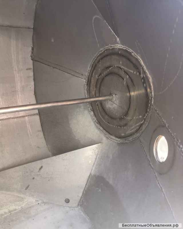 Маслобойка периодического действия для изготовления сливочного масла методом взбивания сливок. Обьем