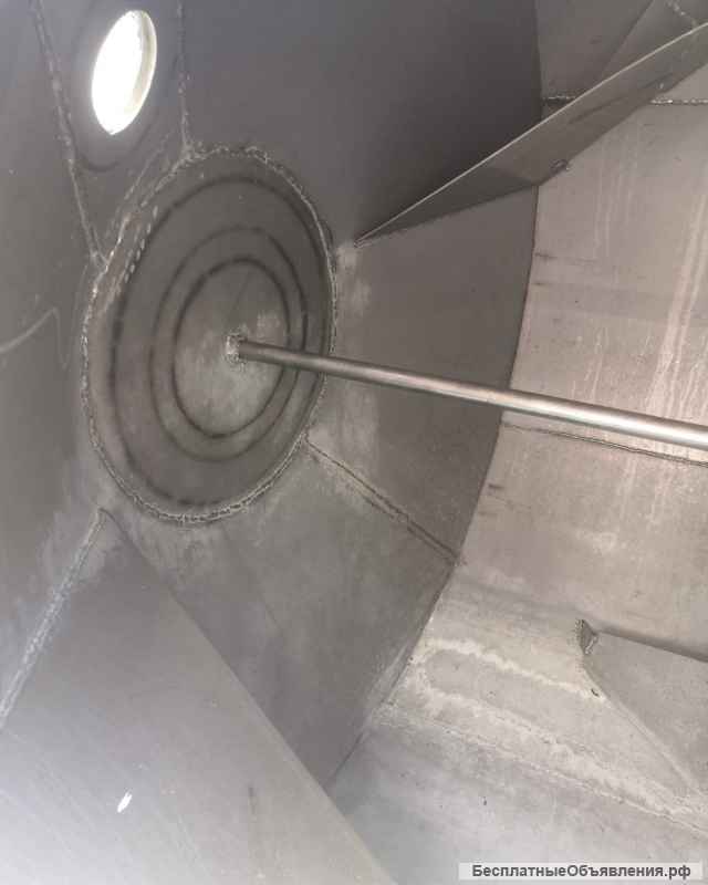 Маслобойка периодического действия для изготовления сливочного масла методом взбивания сливок. Обьем